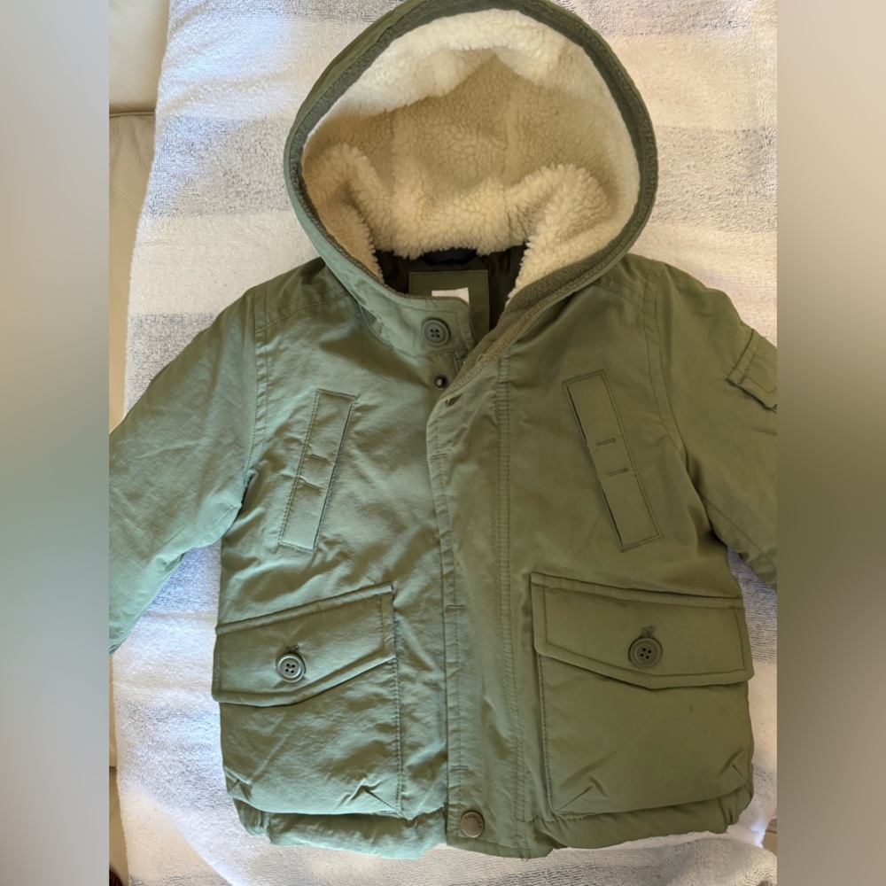 Baby GAP 12-18months winter down coat